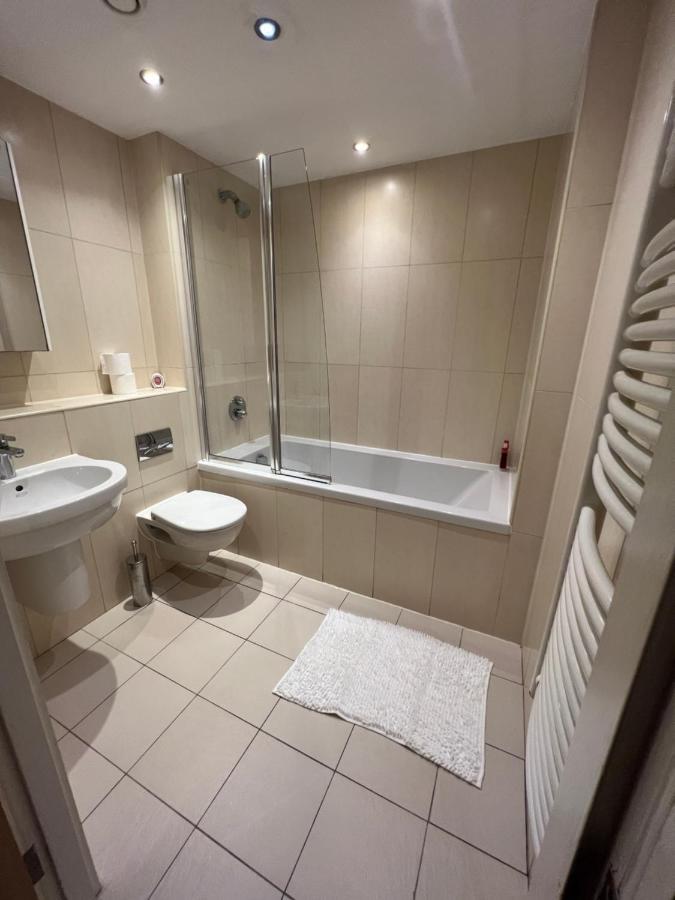 Bigkings Cosy 2 Bedroom Apartment With Free Parking In Central マンチェスター エクステリア 写真